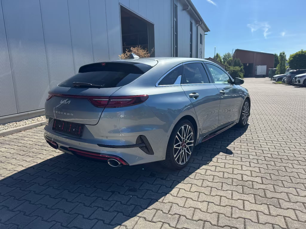 Kia ProCeed
