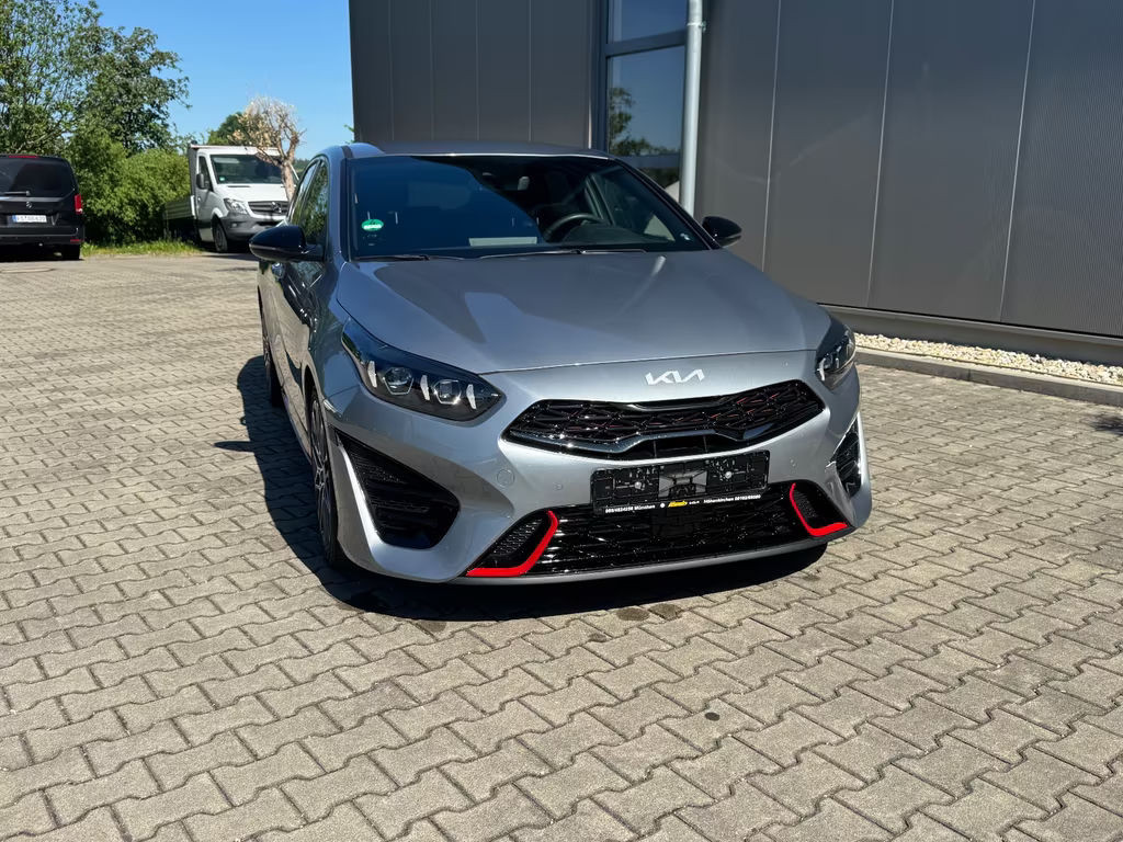 Kia ProCeed