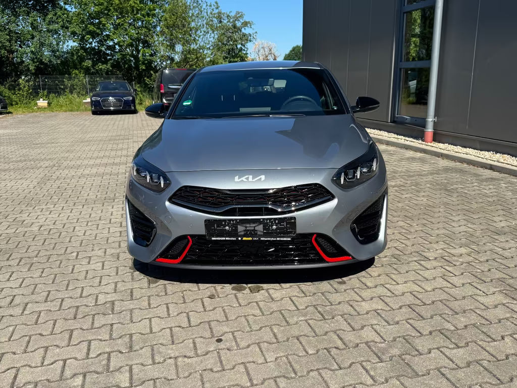 Kia ProCeed