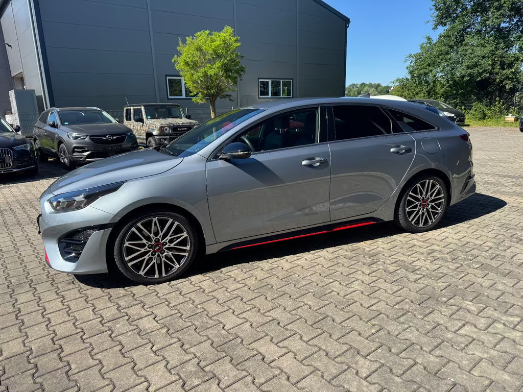 Kia ProCeed