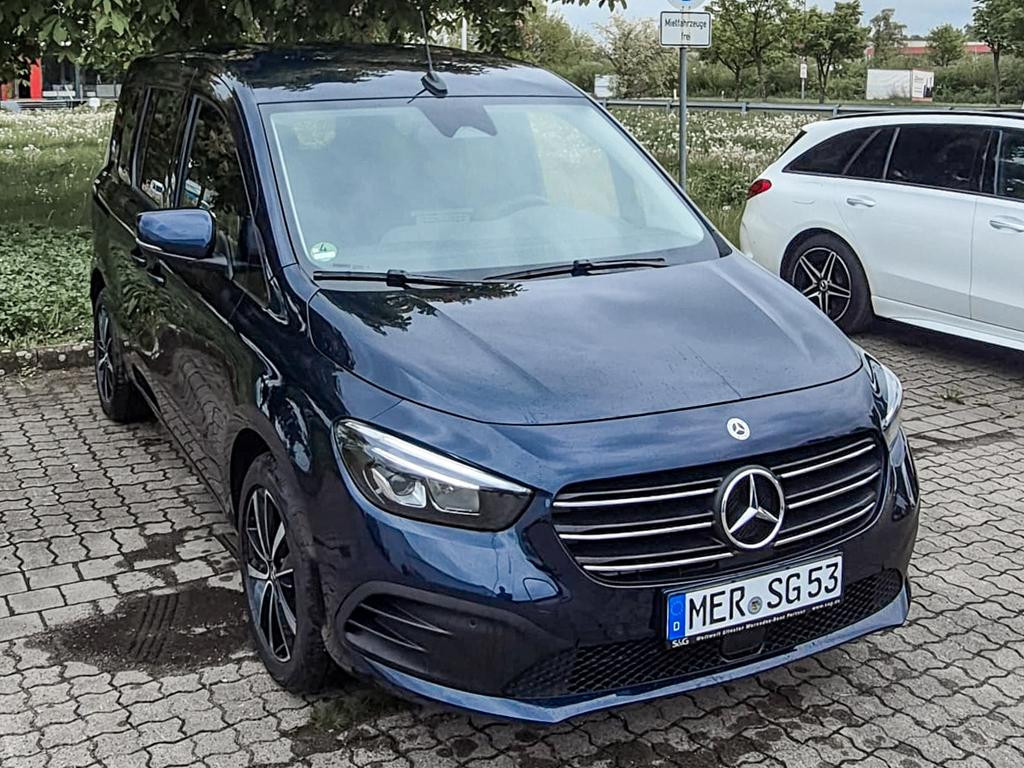 Mercedes-Benz T 180