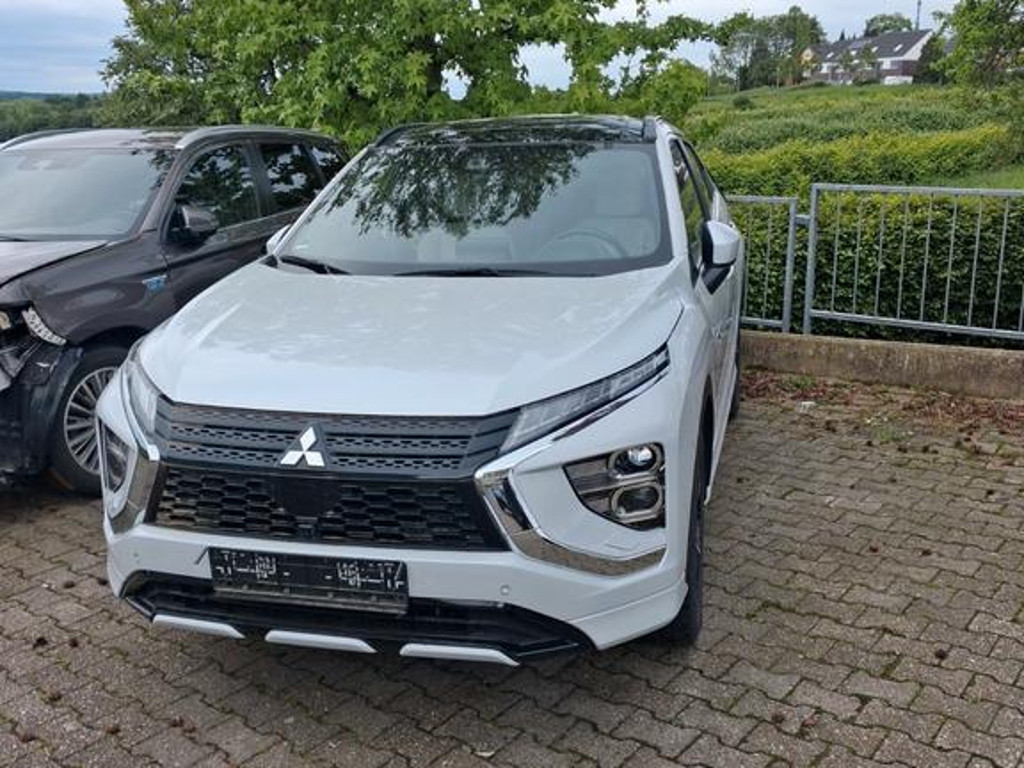 Mitsubishi Eclipse Cross PHEV 4WD MIVEC