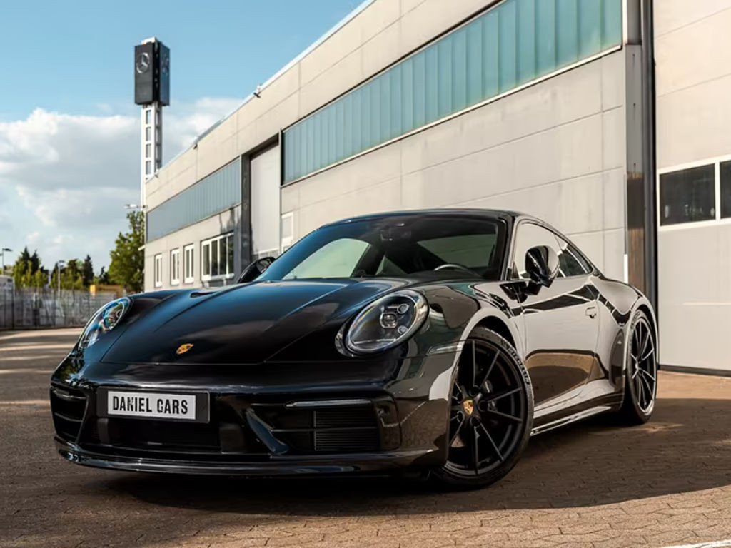 Porsche 911 Carrera