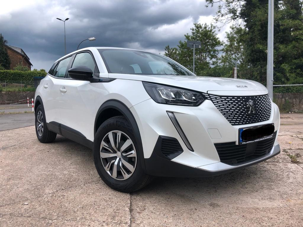 Peugeot e-2008 Active Pack
