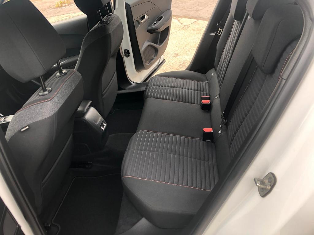 Peugeot e-2008