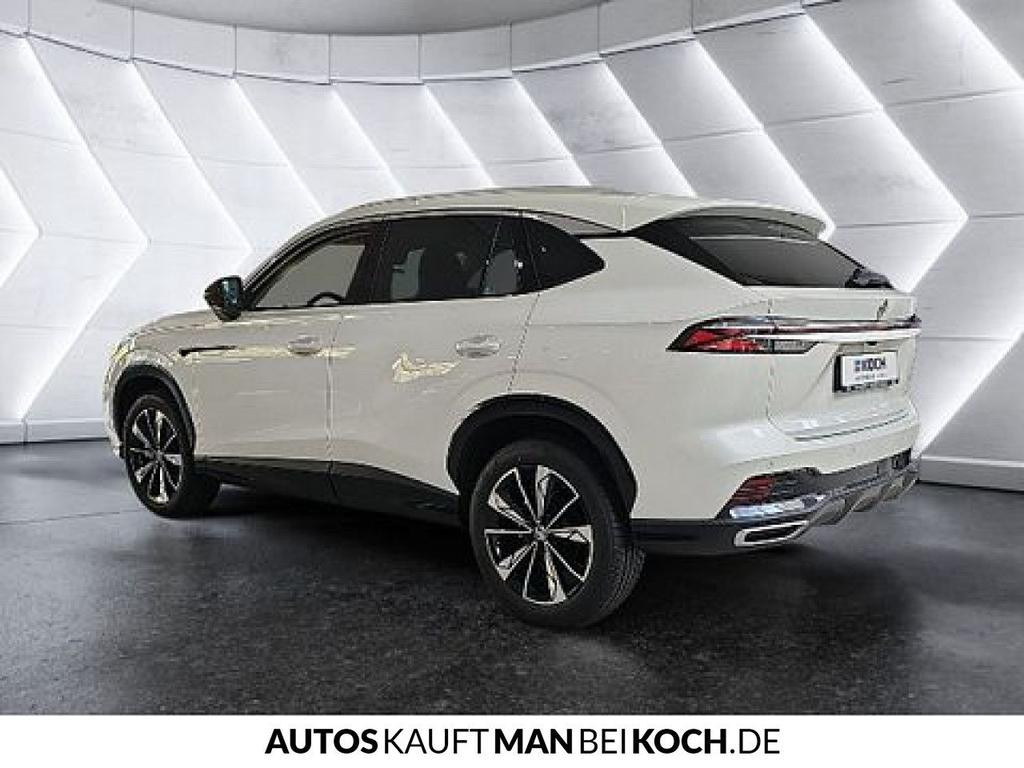 MG HS