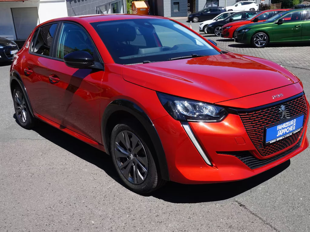 Peugeot e-208