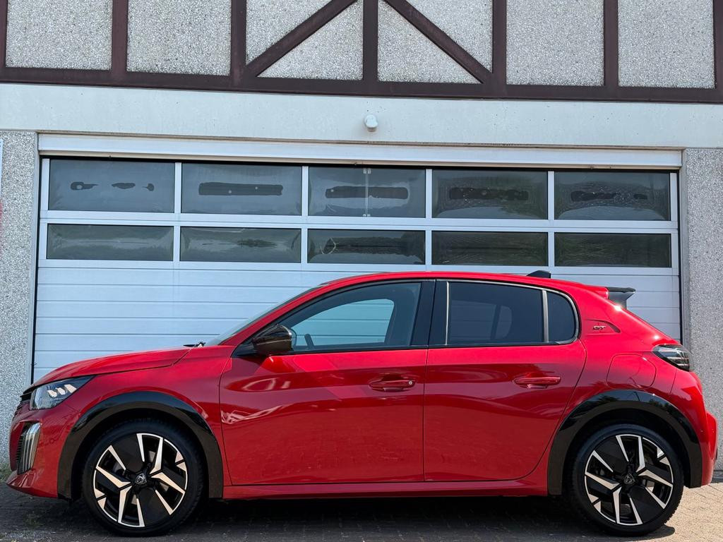Peugeot e-208