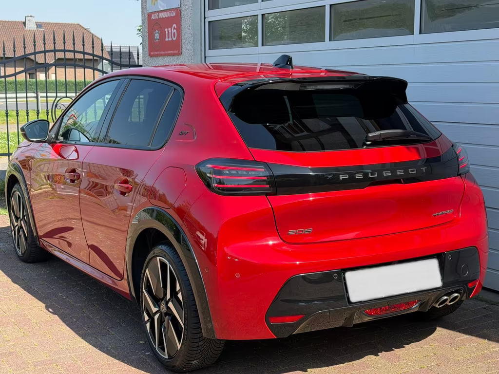 Peugeot e-208