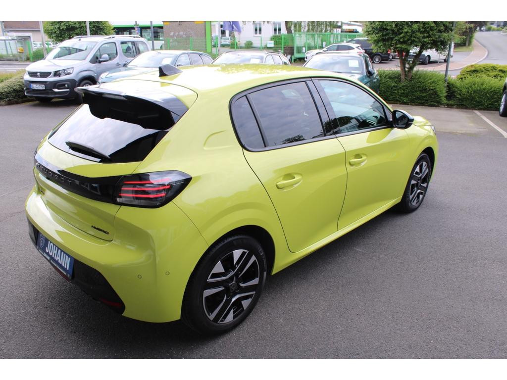 Peugeot e-208
