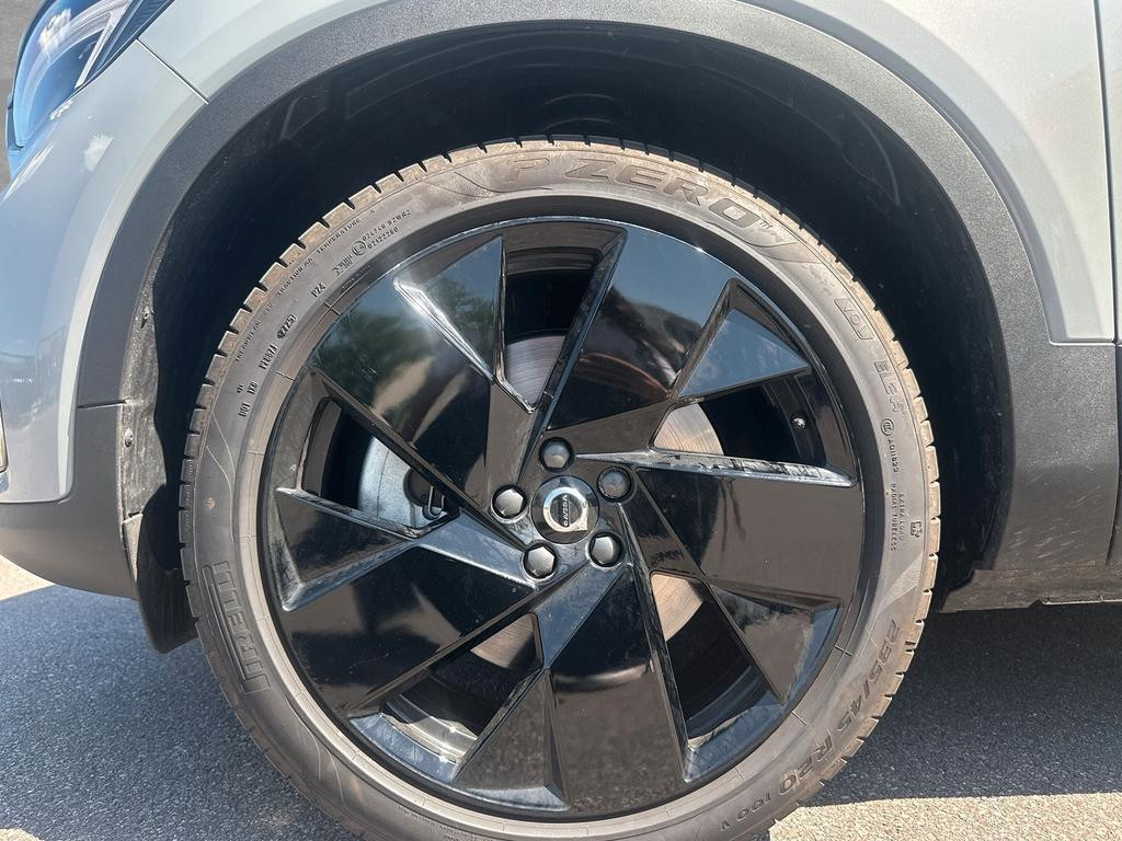 Volvo EX40