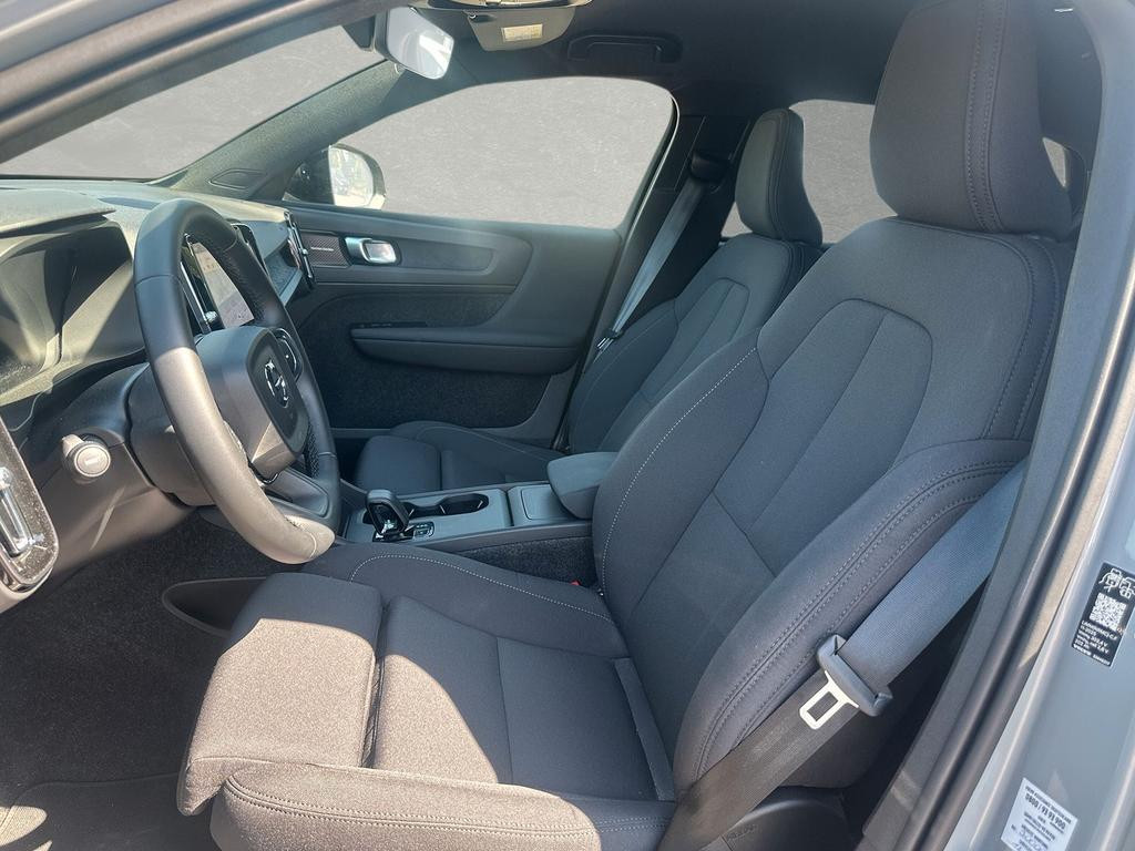 Volvo EX40
