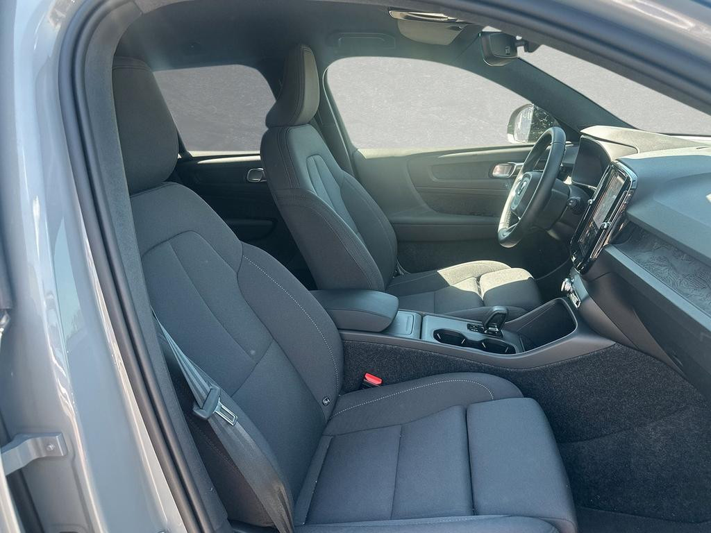 Volvo EX40