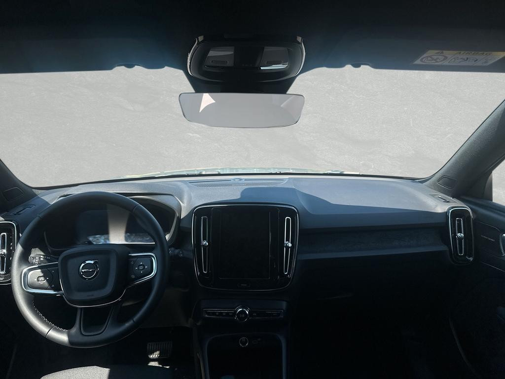 Volvo EX40