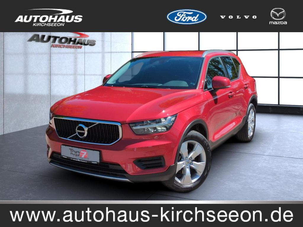 Volvo XC40 Momentum