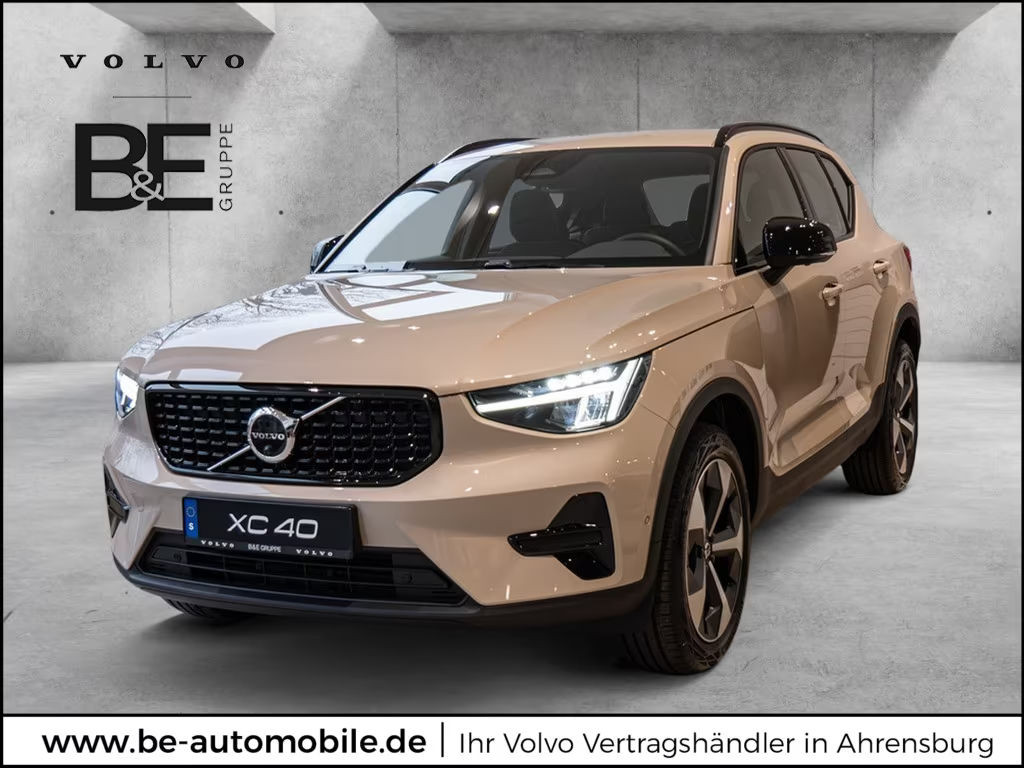 Volvo XC40 Plus Dark