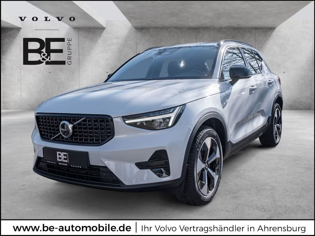 Volvo XC40 Plus Dark