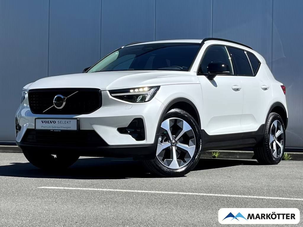 Volvo XC40 Plus Dark