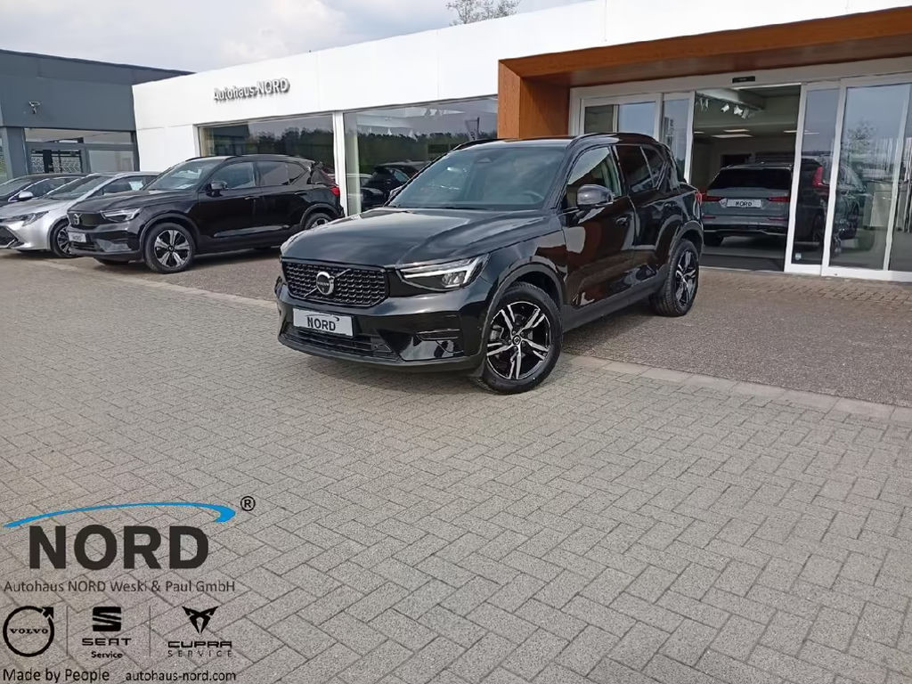 Volvo XC40 Plus Dark