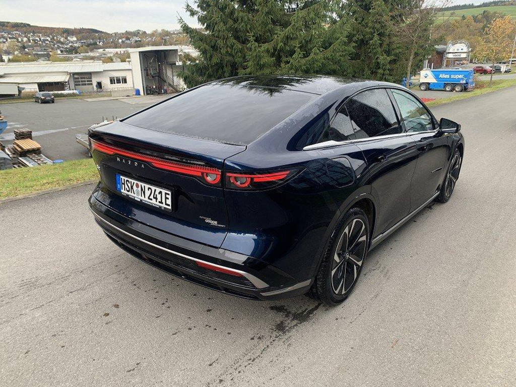 Mazda 6e