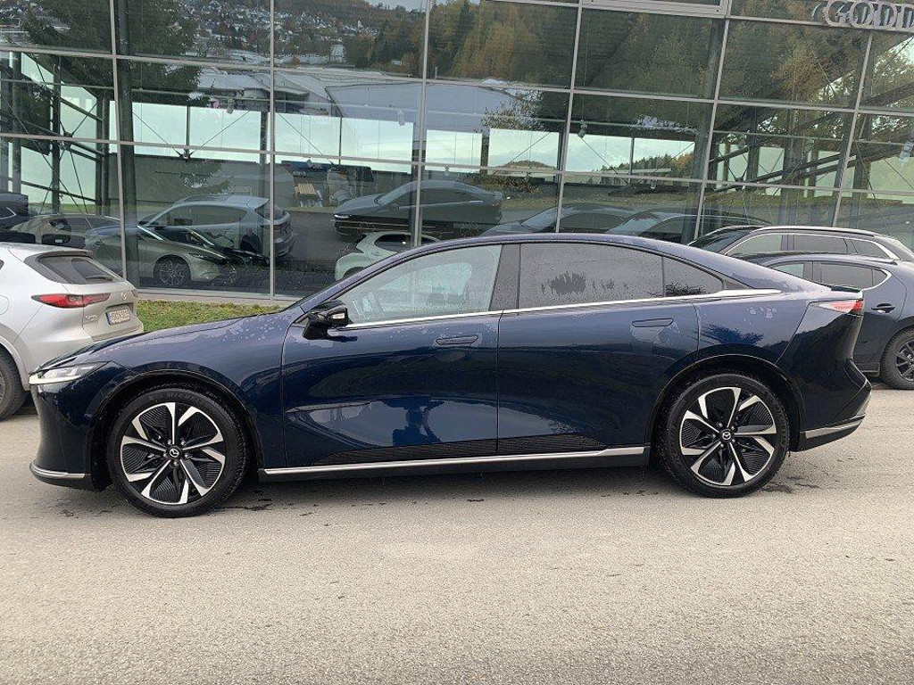 Mazda 6e