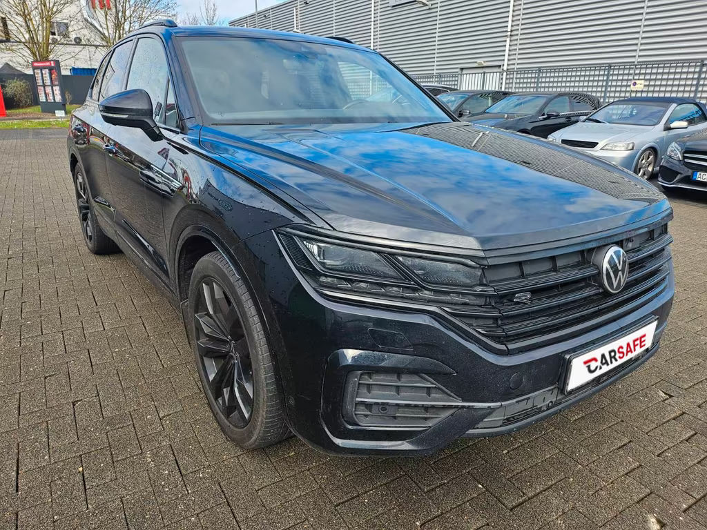 Volkswagen Touareg R-Line 3.0 V6 TSI 3.0 V6 TDI