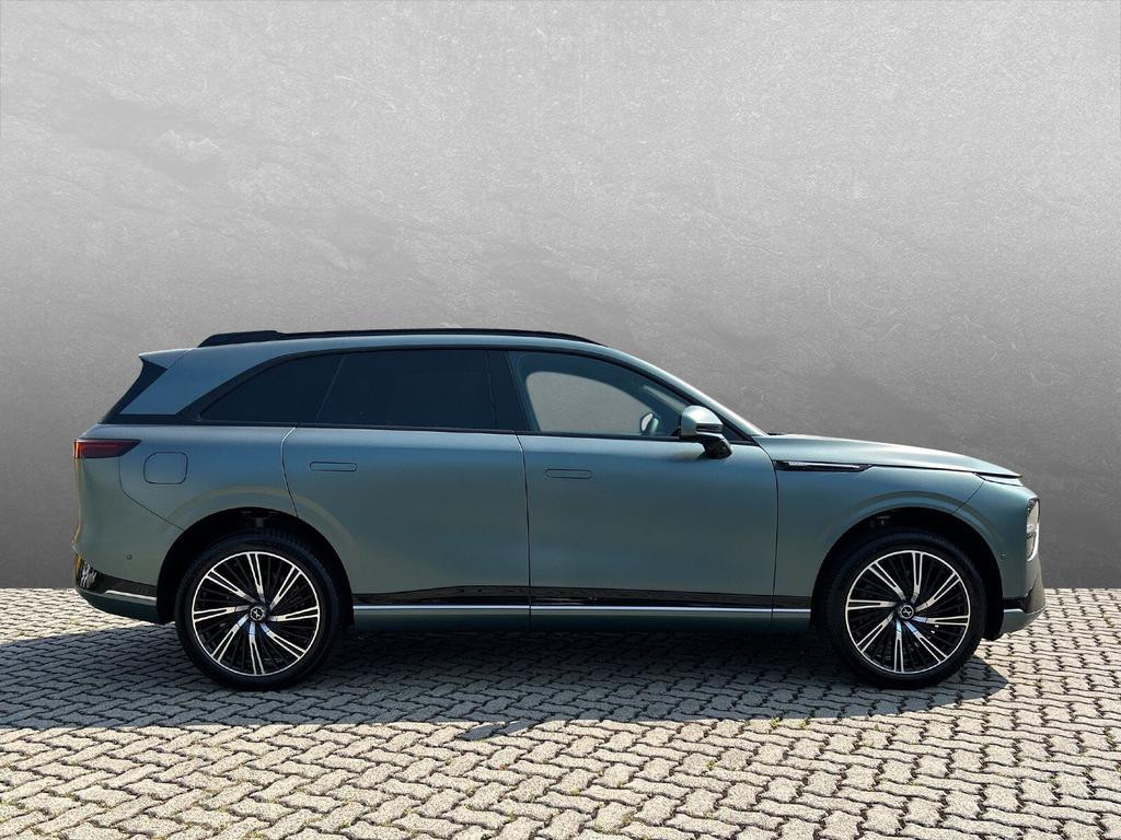 Xpeng G9