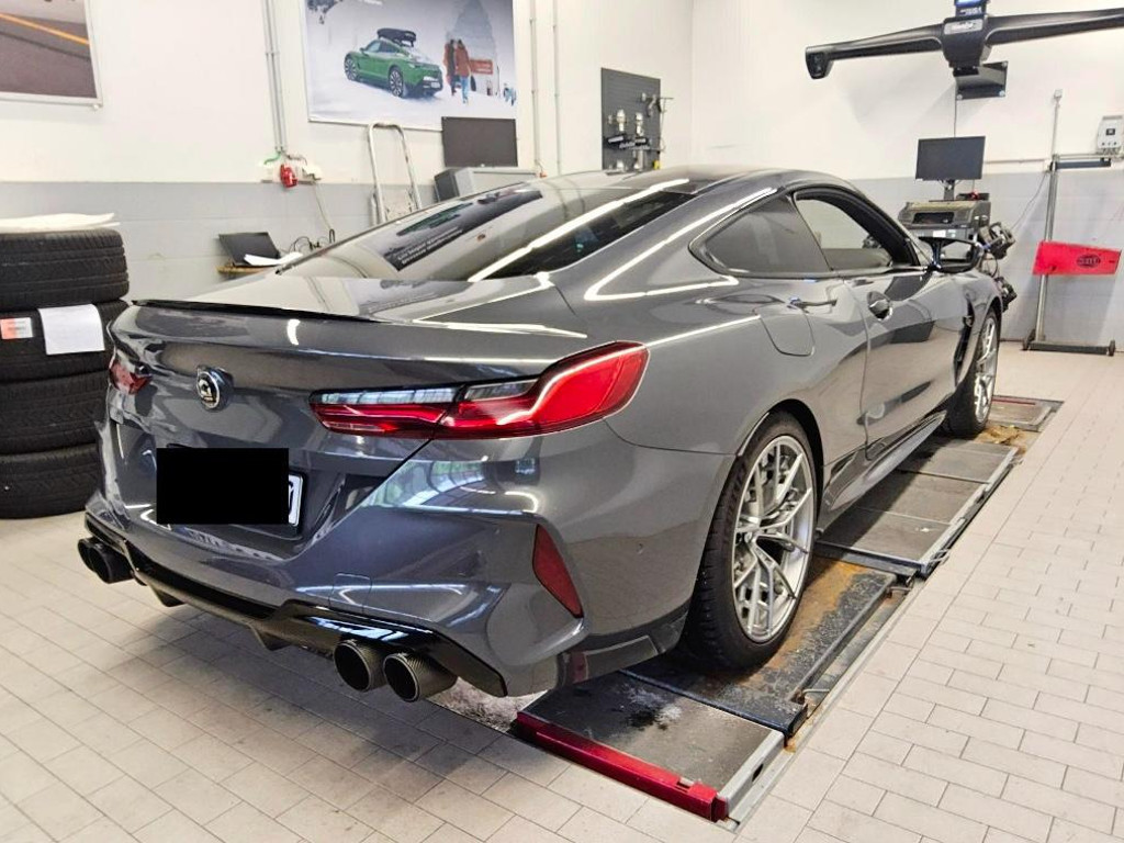 BMW M8