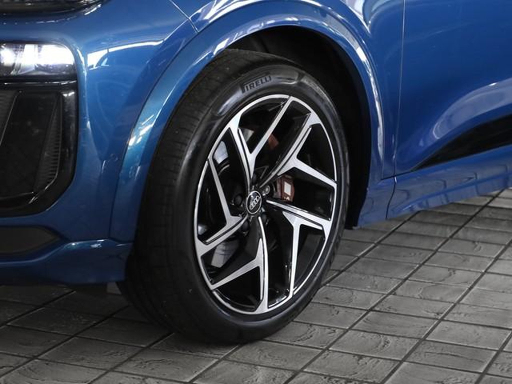 Audi SQ6 e-tron