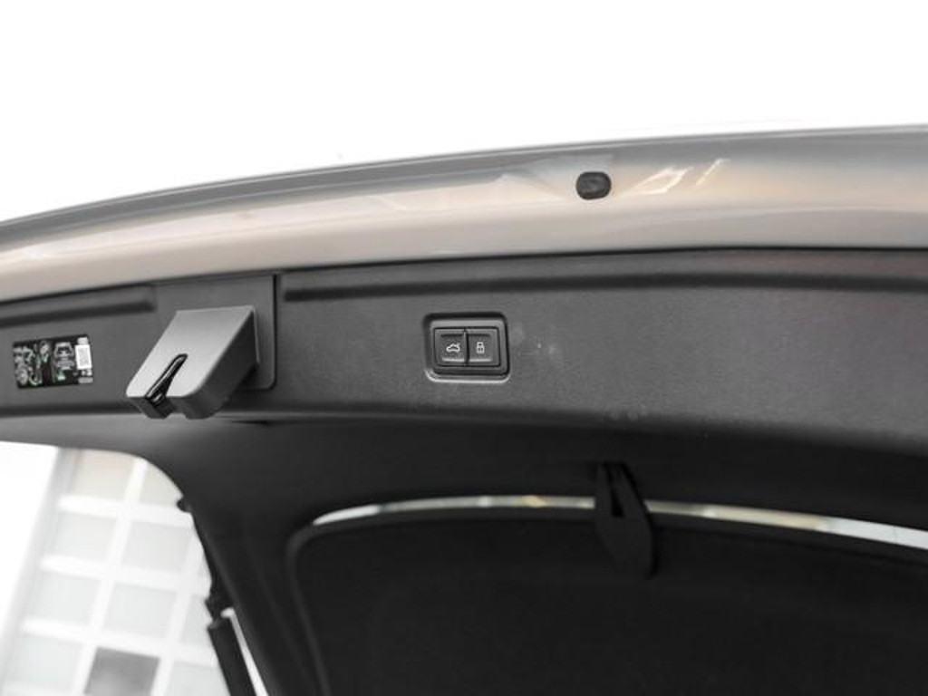Audi S6 e-tron