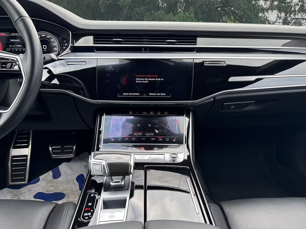 Audi S8