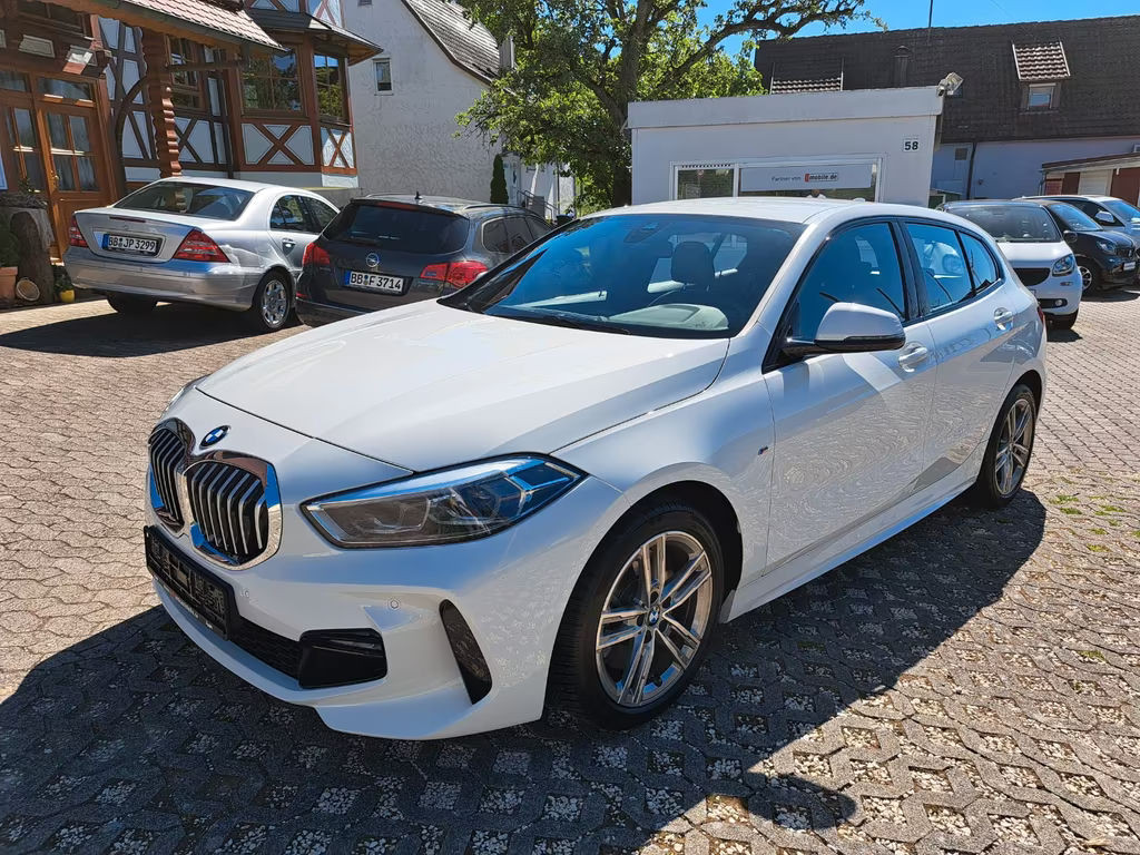 BMW 1 Serie 120 M-Sport Sedan 120i
