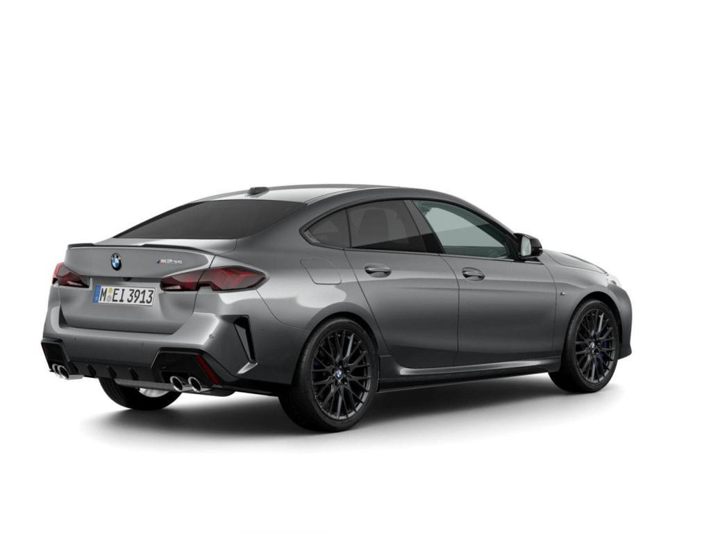 BMW M235
