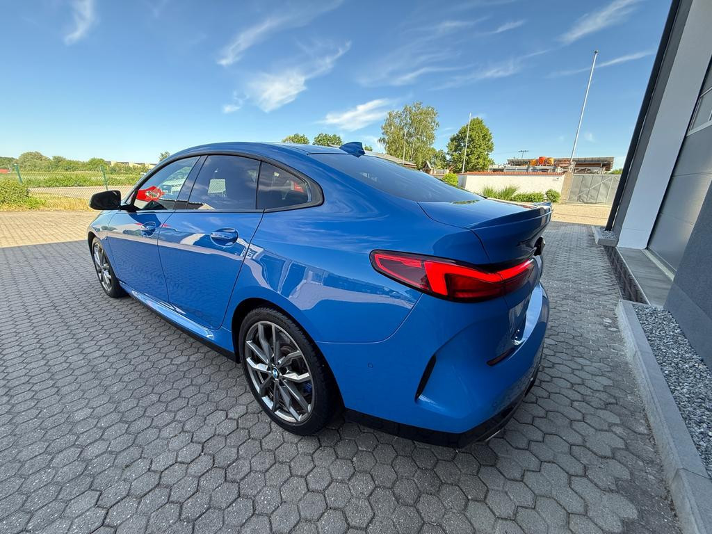 BMW M235