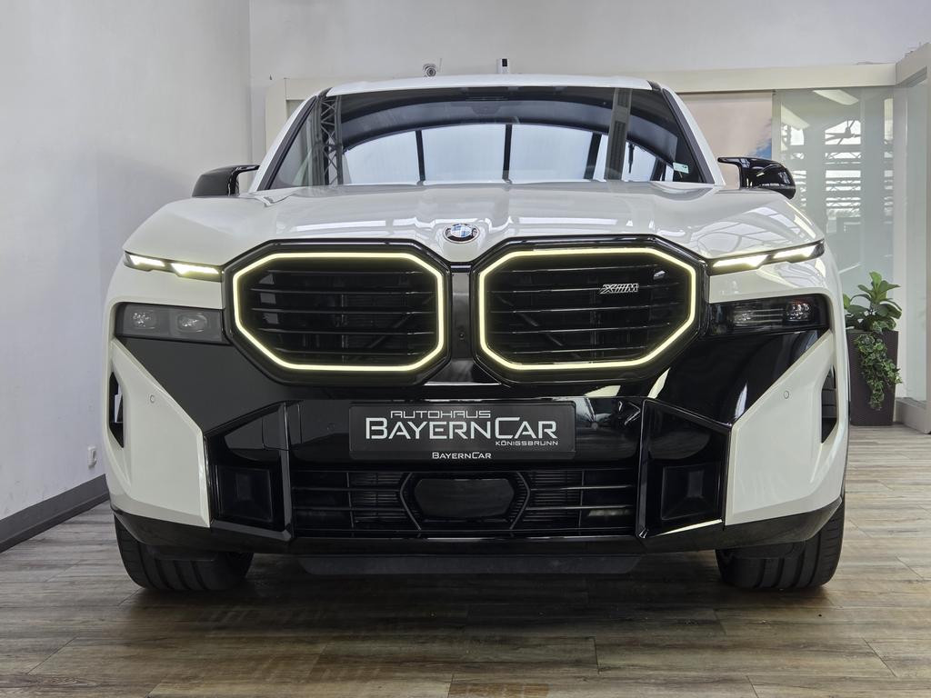 BMW XM