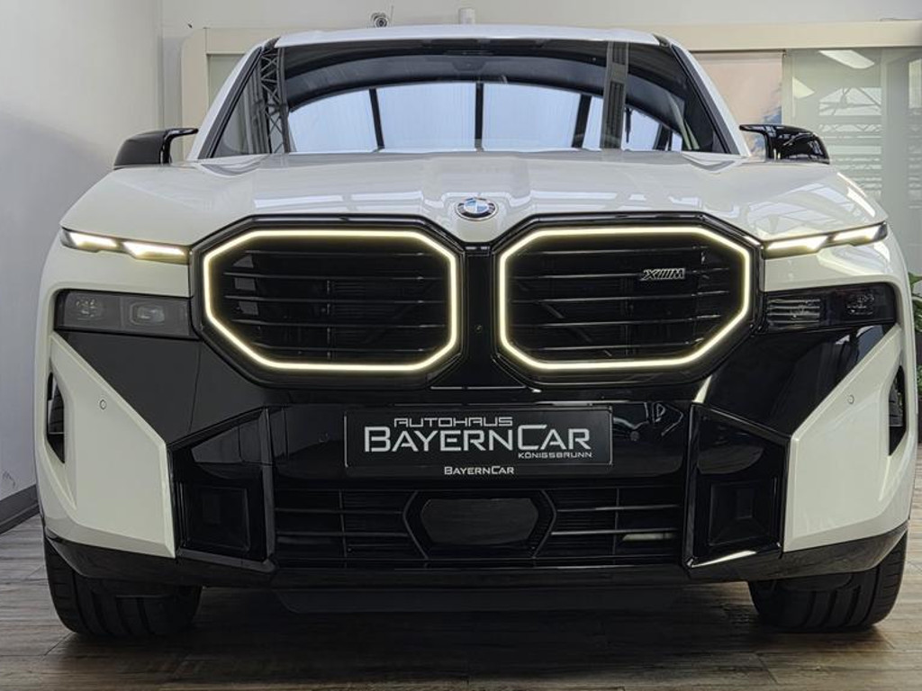 BMW XM
