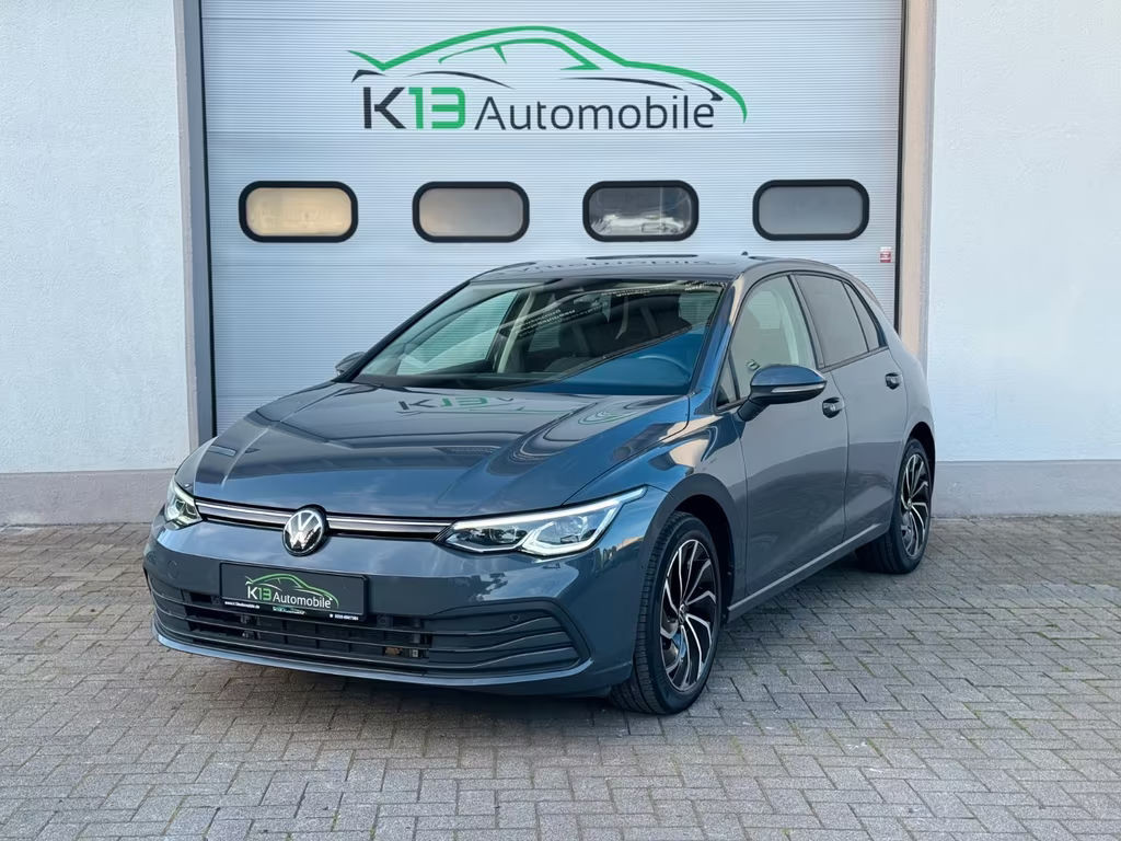 Volkswagen Golf *BusinessPremium*ACC*LED*KEYLESS*CARPLAY*SHZ*AHK