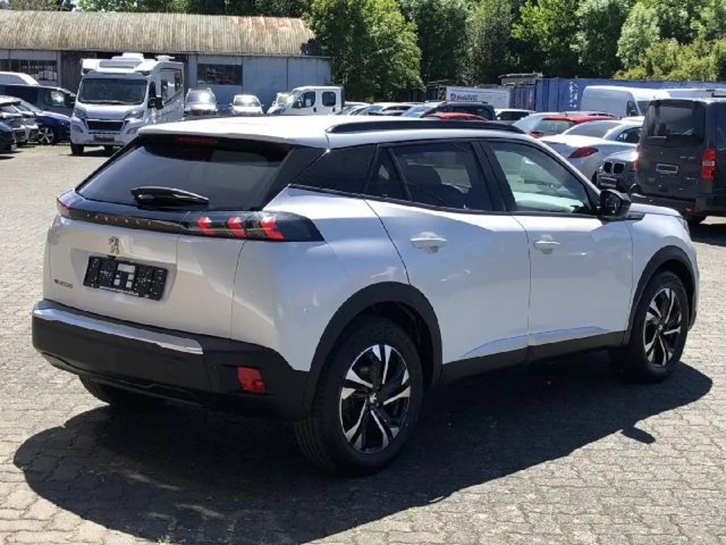 Peugeot e-2008