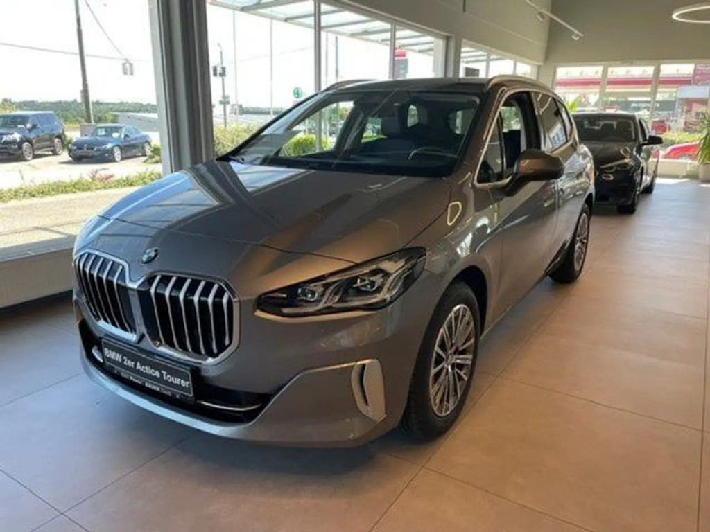 BMW 2 Serie 218 Luxury Line Active Tourer Sedan 218d