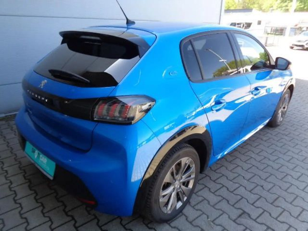 Peugeot e-208
