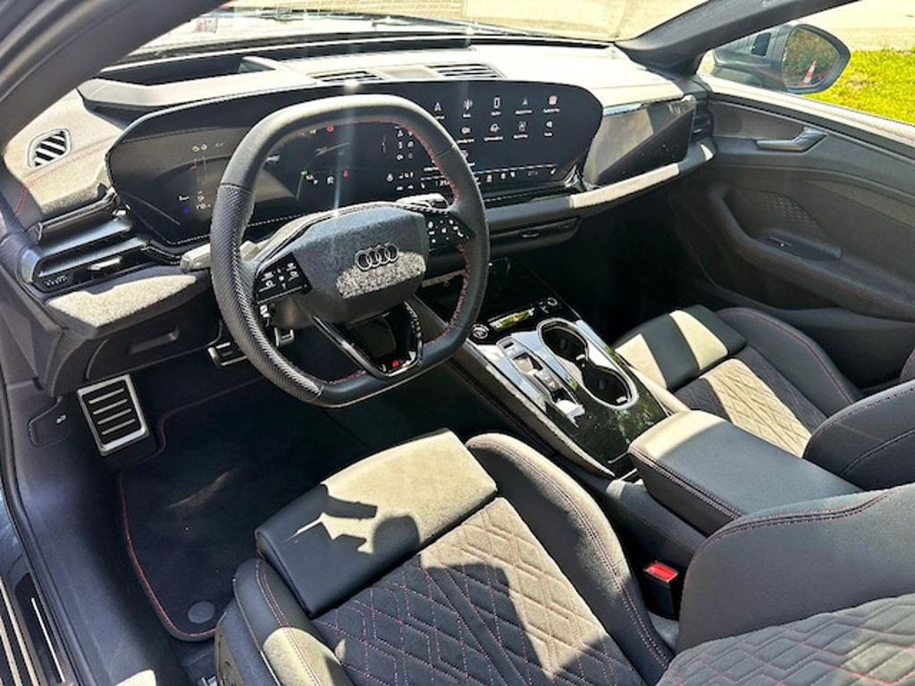 Audi A6 e-tron