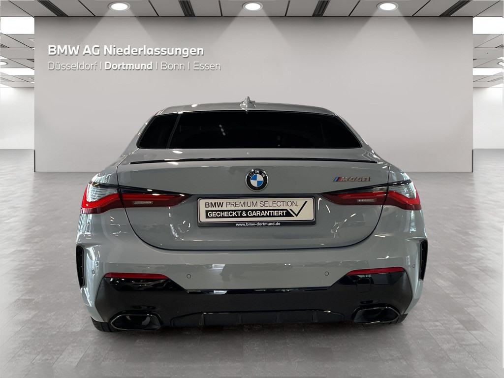 BMW M440