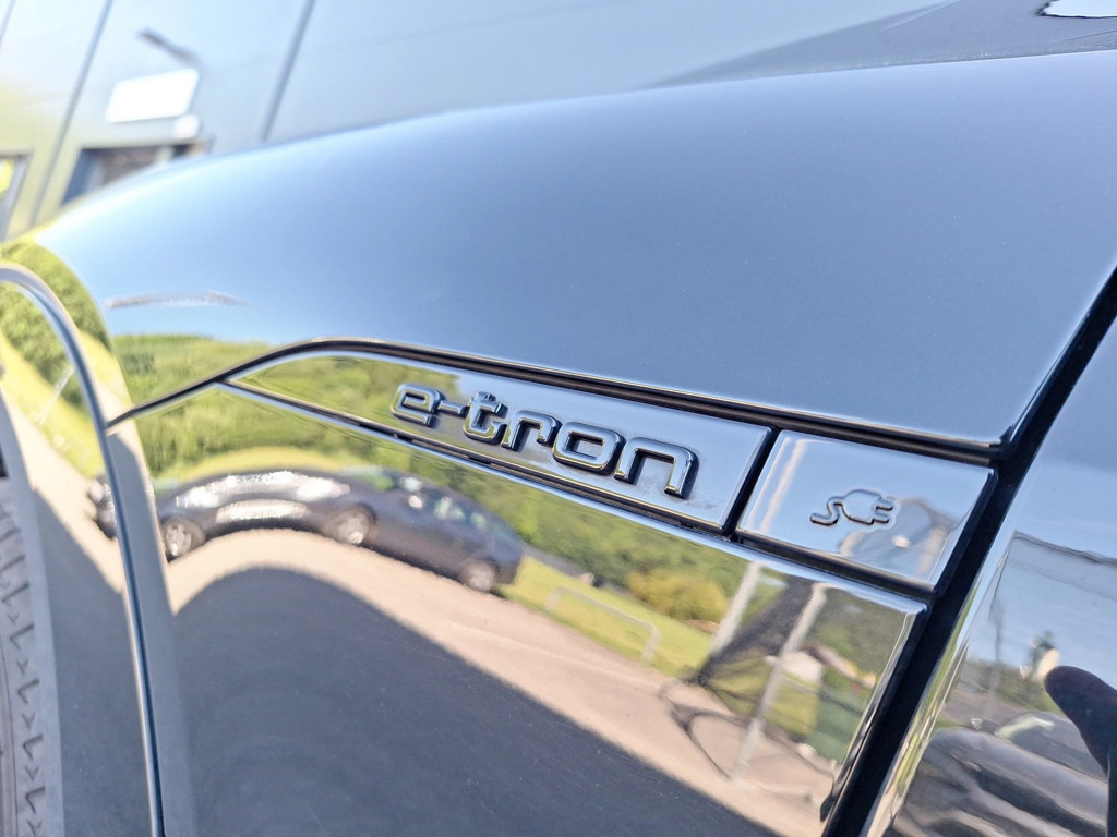 Audi Q8 e-tron