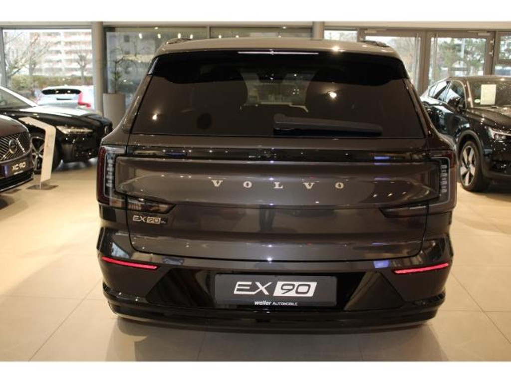 Volvo EX90