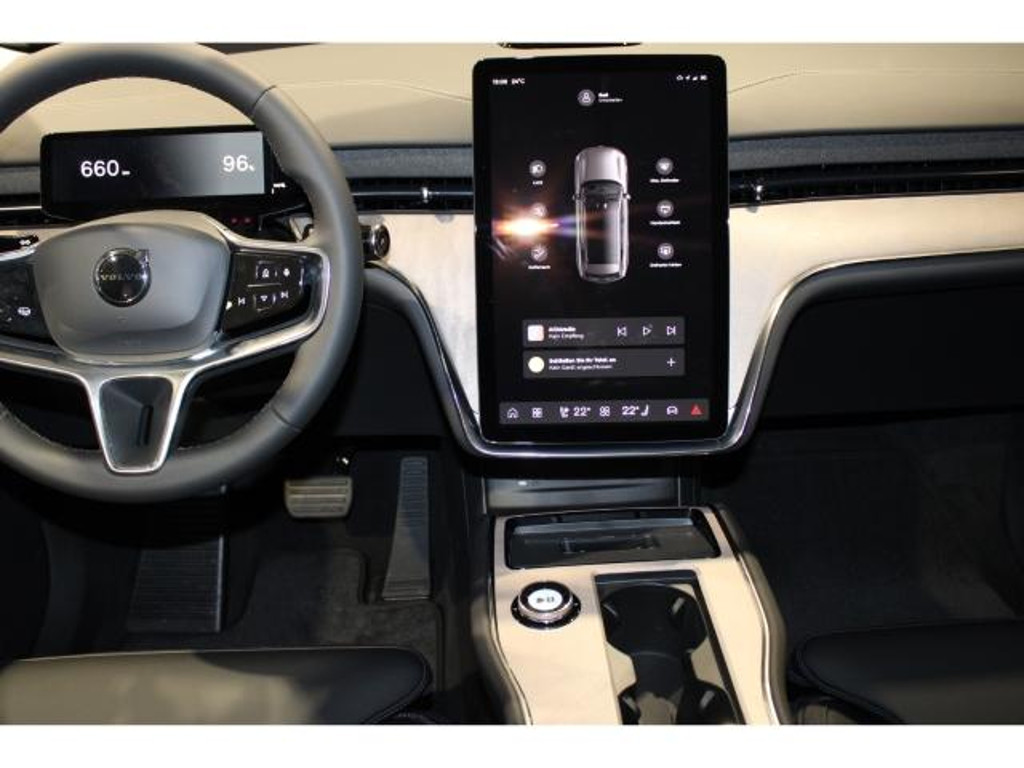 Volvo EX90