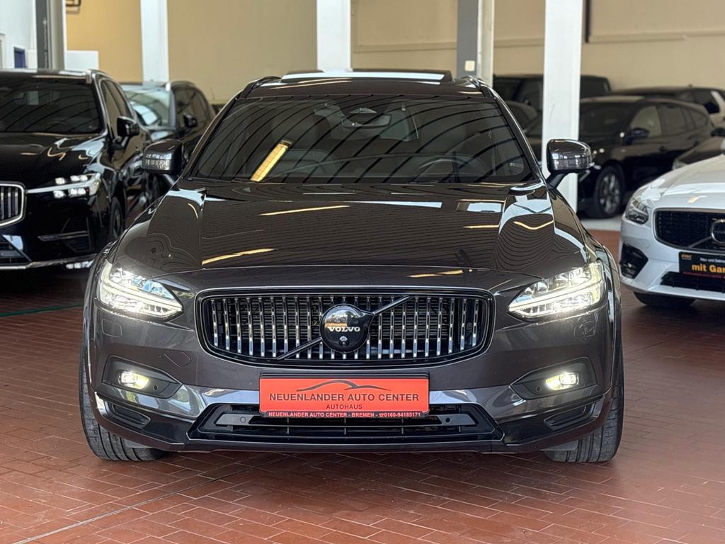 Volvo V90 Cross Country