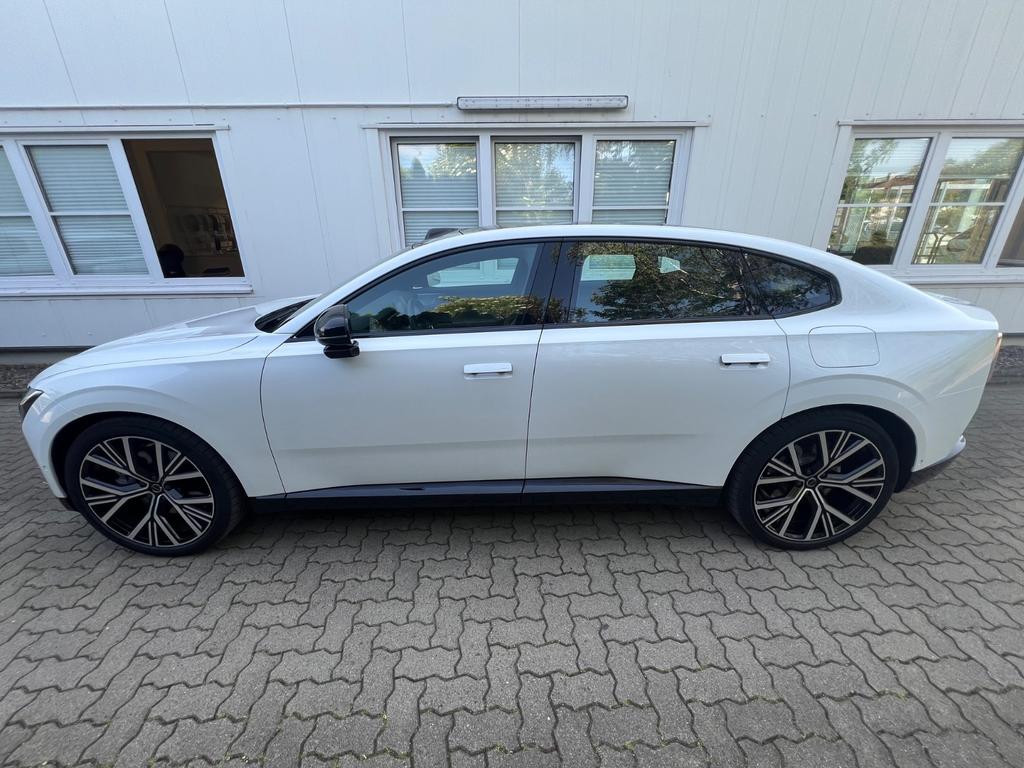 Volvo ES90