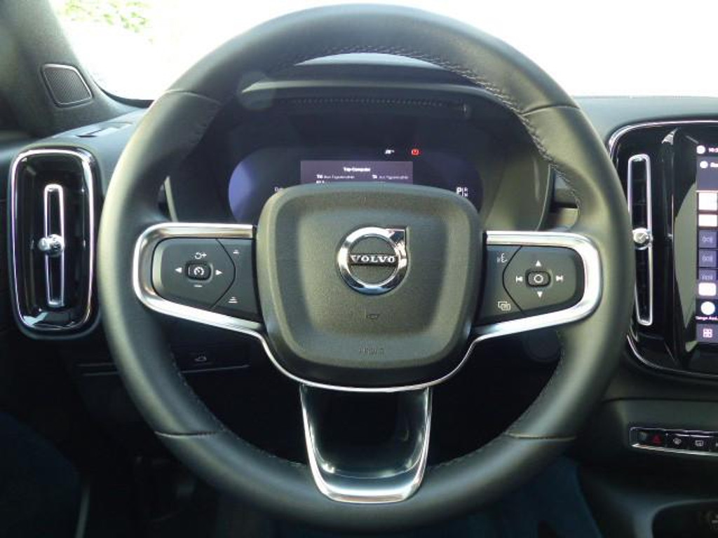 Volvo C40