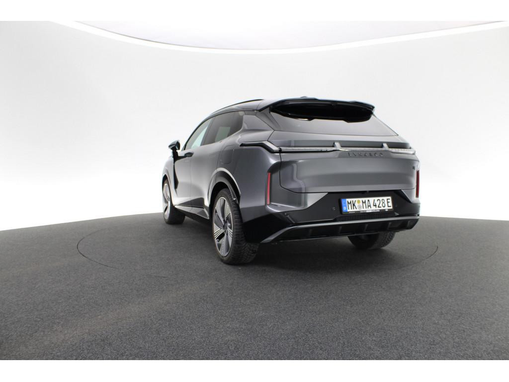 Lynk&Co 08