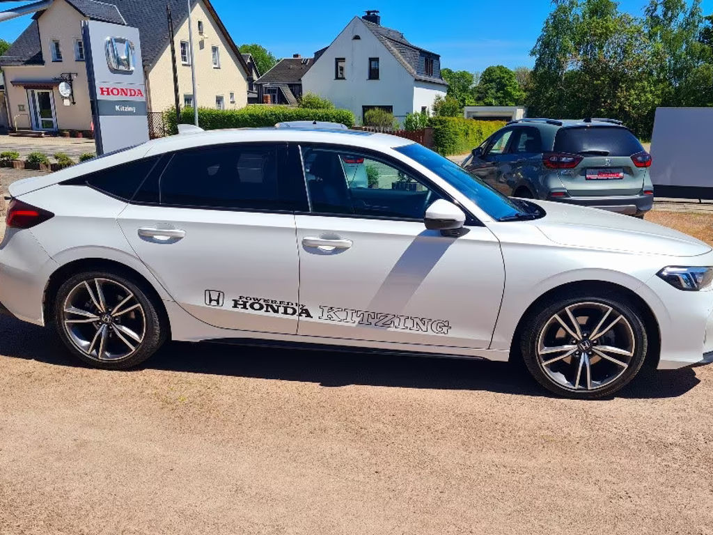 Honda Civic Advance e:HEV